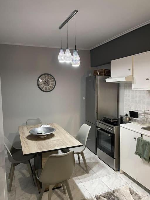 Central Modern Apartment Volos Exterior foto
